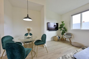 Modern Upstairs Loft - Newly Renovated!